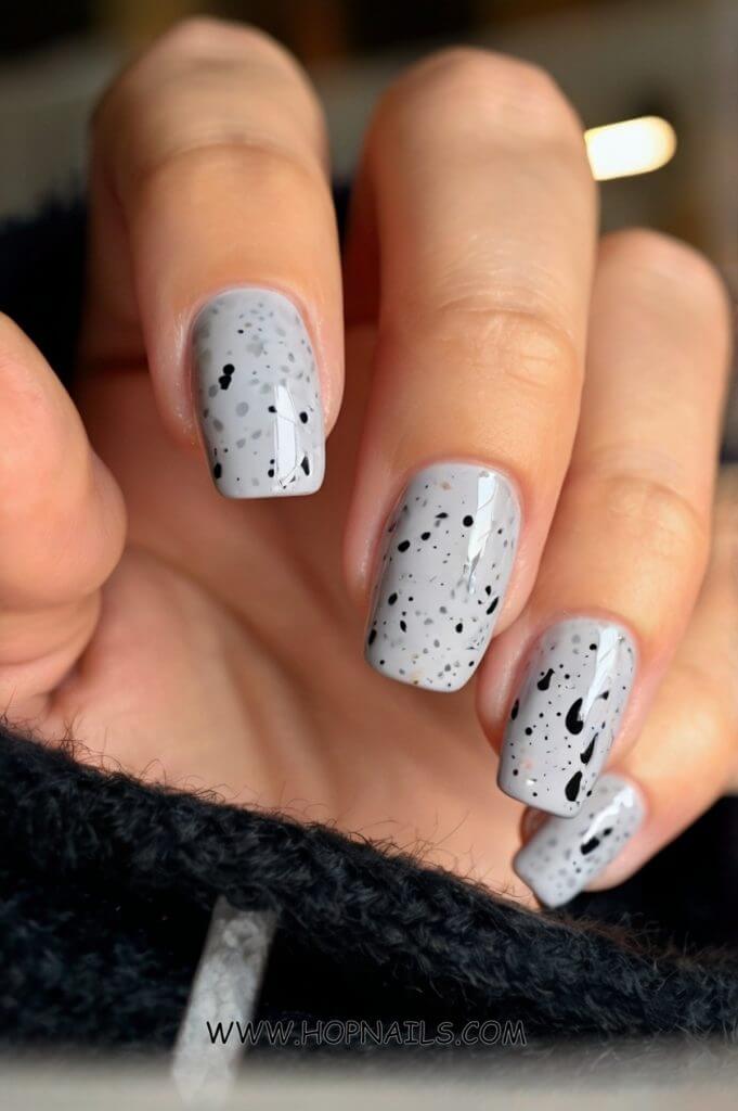 Gray and Speckled Black Nails