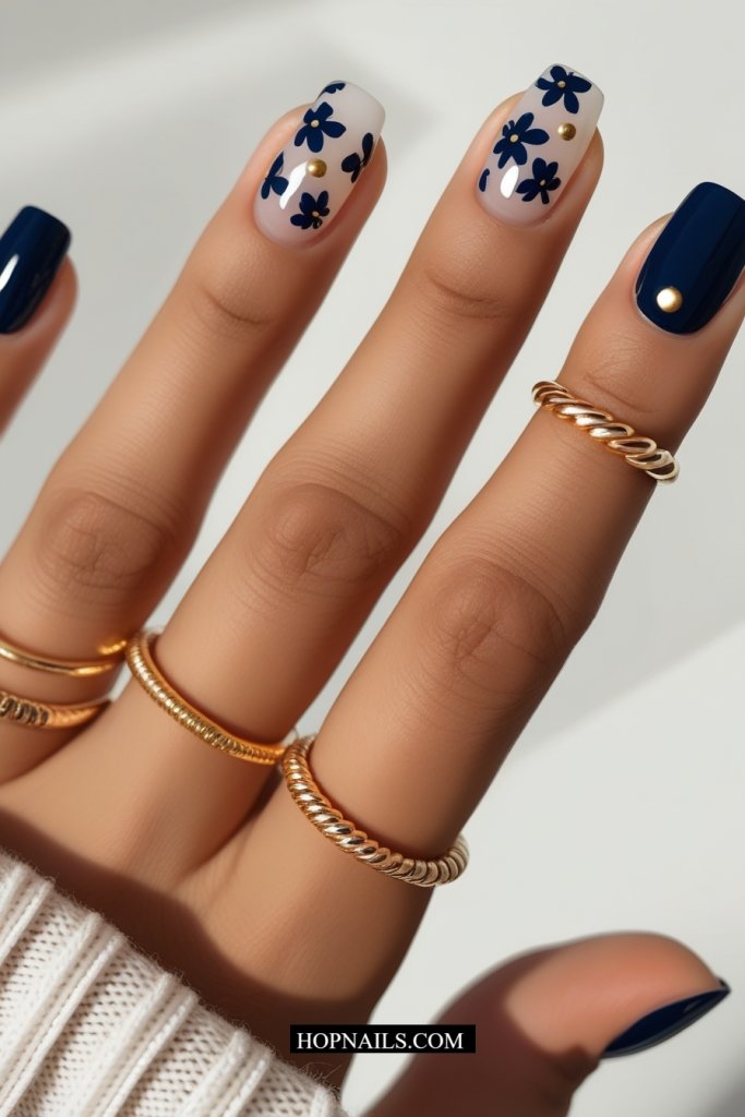 Accent Navy Nails