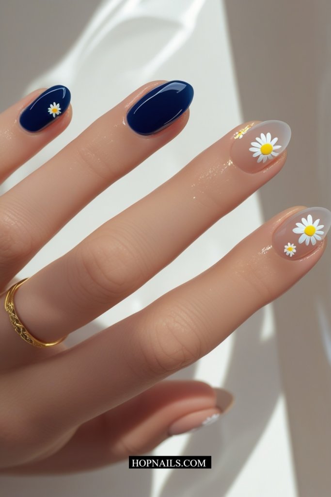 Daisy Mani nail