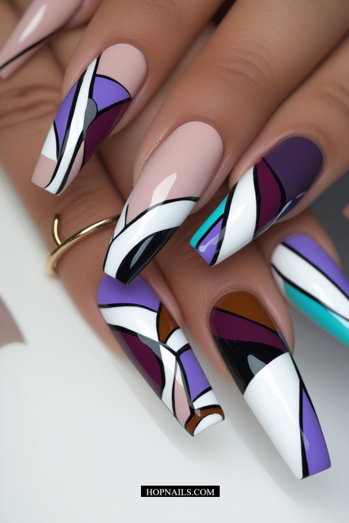 Geometric Mismatched nail